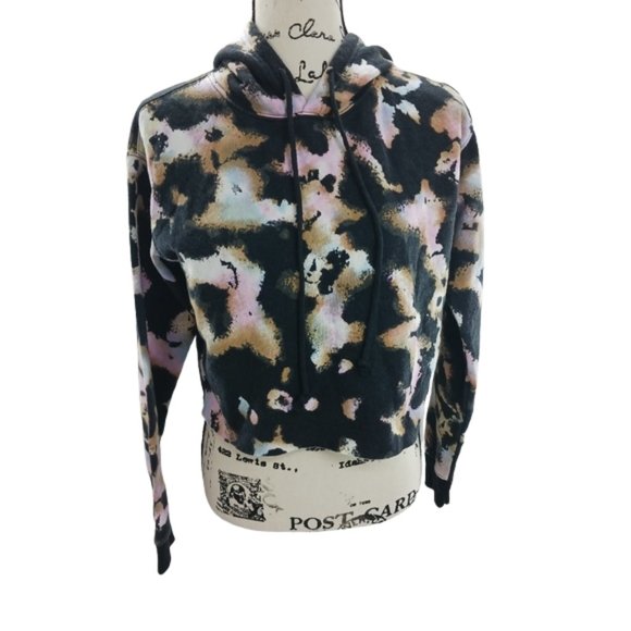 Wild Fable Cropped Hoodie Womens Tie Dye Fleece Black Athleisure Warm Winter - Picture 2 of 9